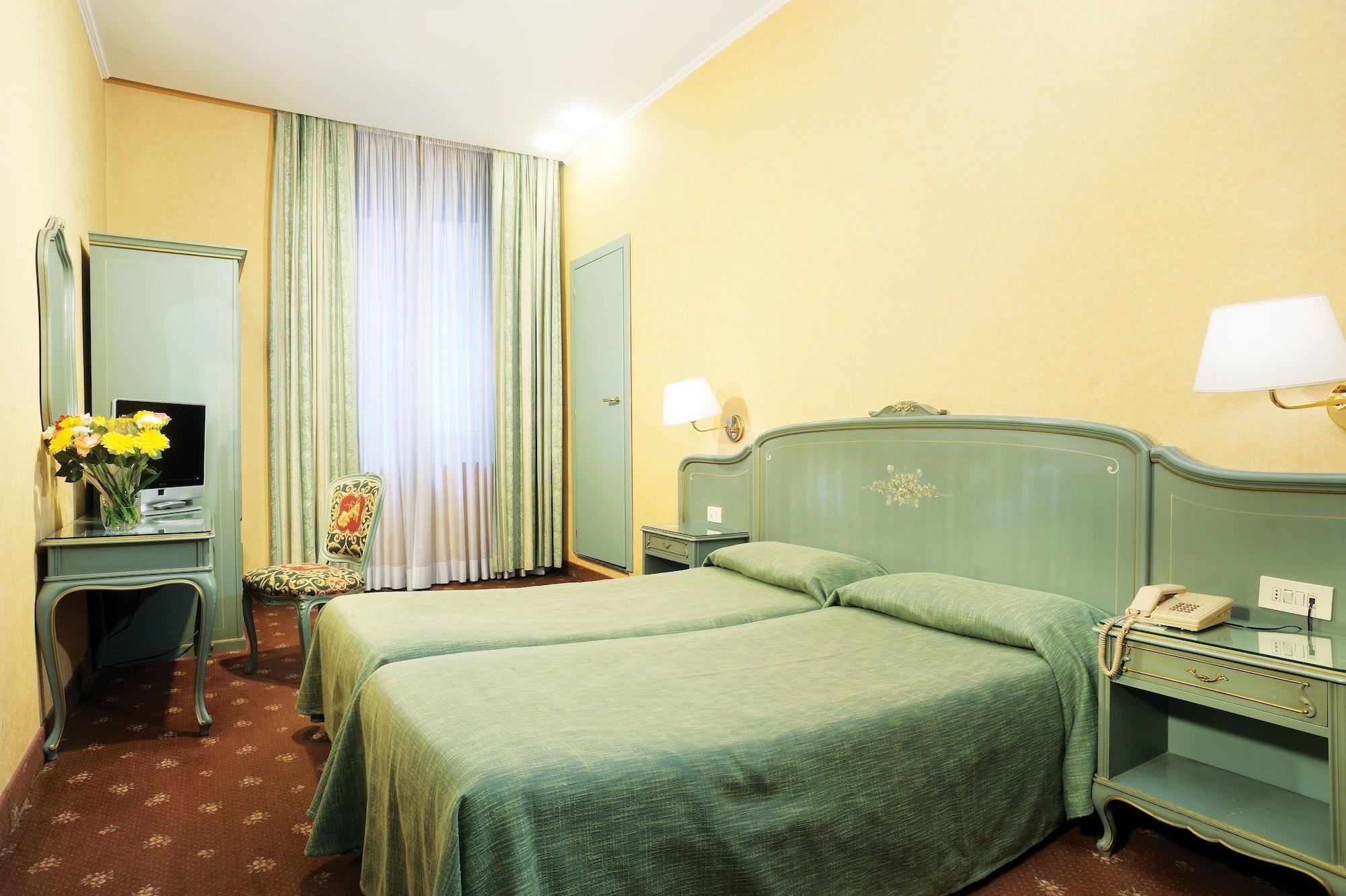 Hotel Augustea Roma Exterior foto
