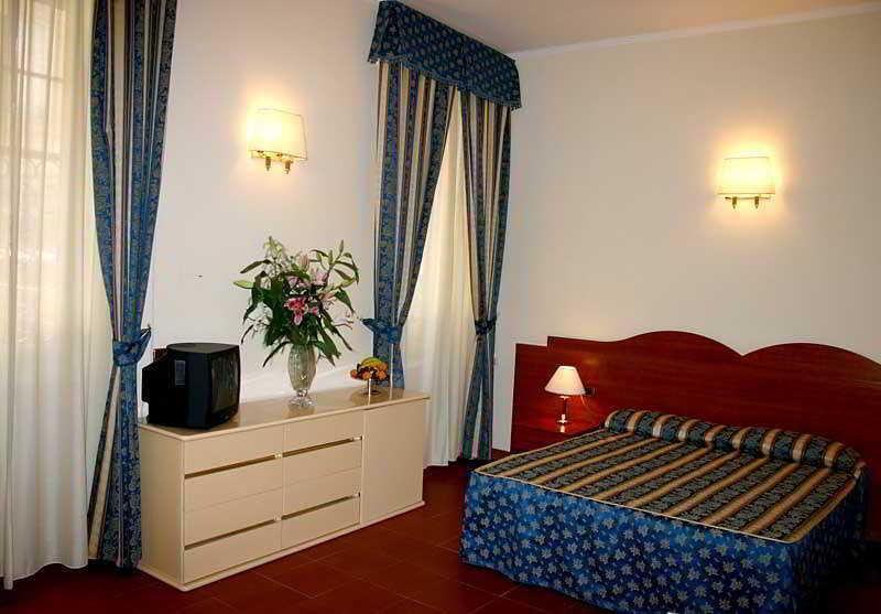 Hotel Augustea Roma Cameră foto