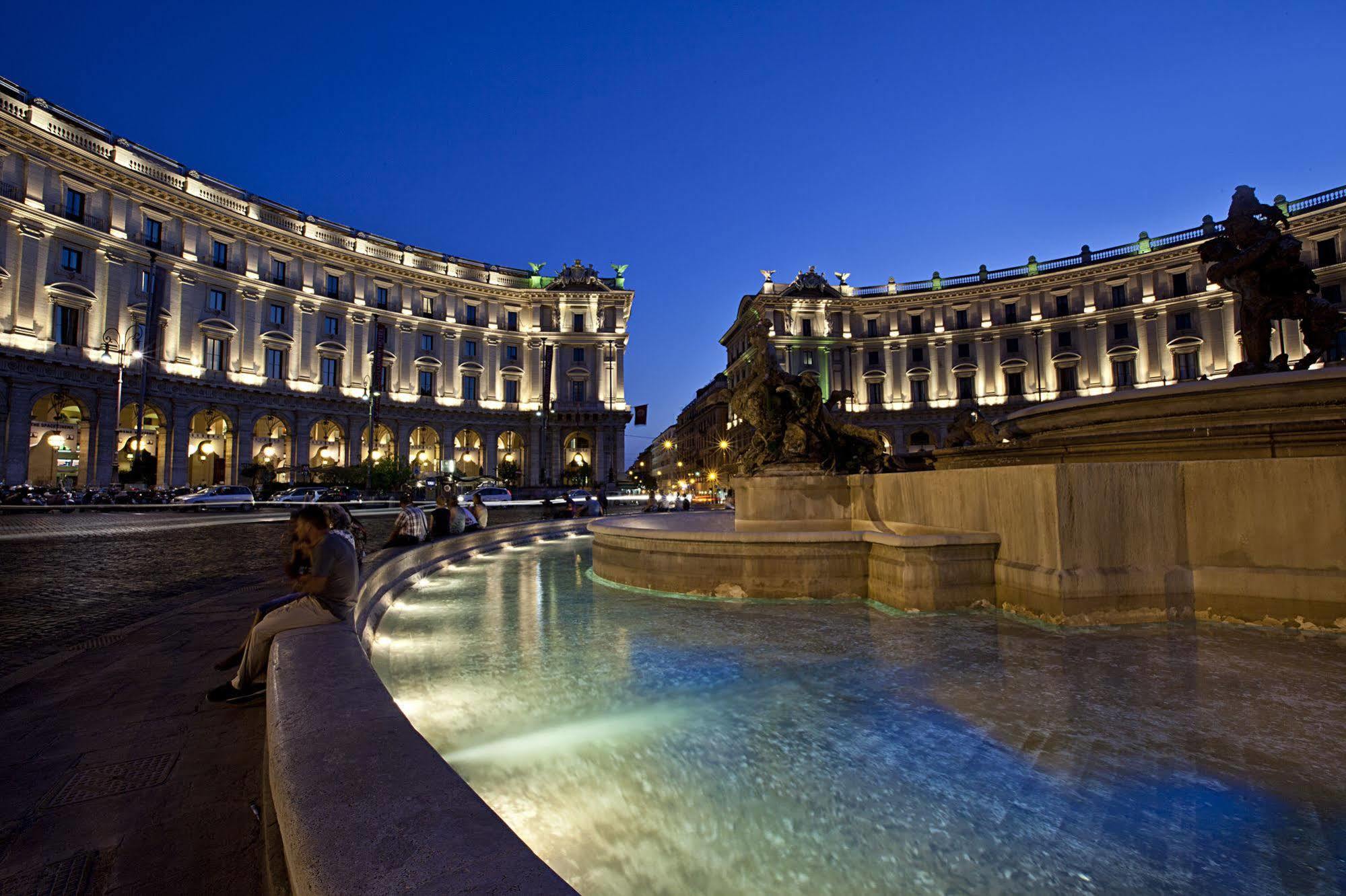 Hotel Augustea Roma Exterior foto