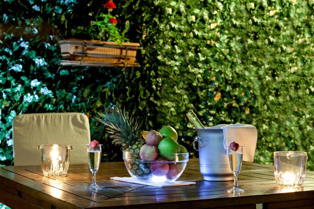 Hotel Augustea Roma Exterior foto